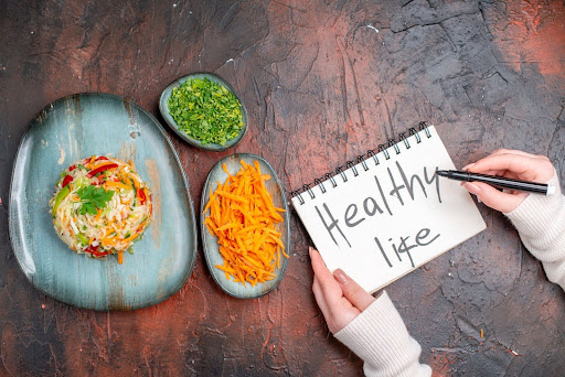 Healthy lifestyle tips for daily routine and fitness
